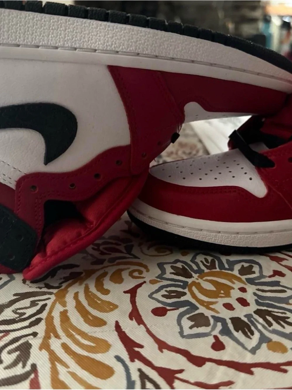 Women's Air Jordan 1 Retro High OG 'Satin Red'  Size 5